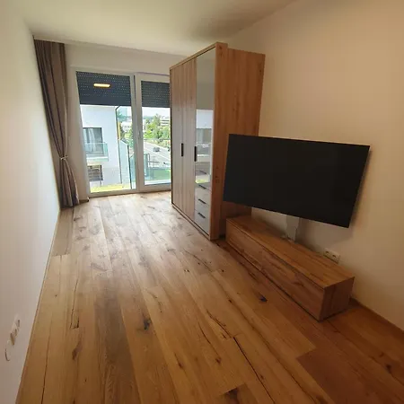 Apartment Triplex