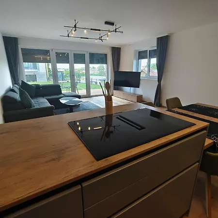 Apartment Triplex *