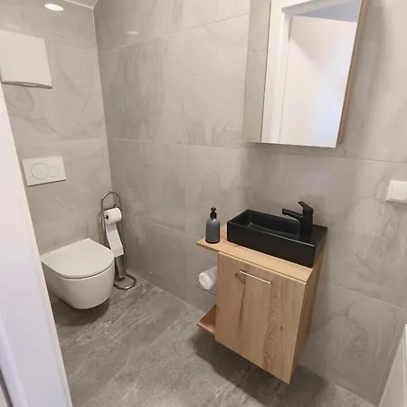 Triplex * קלוסטרניובורג